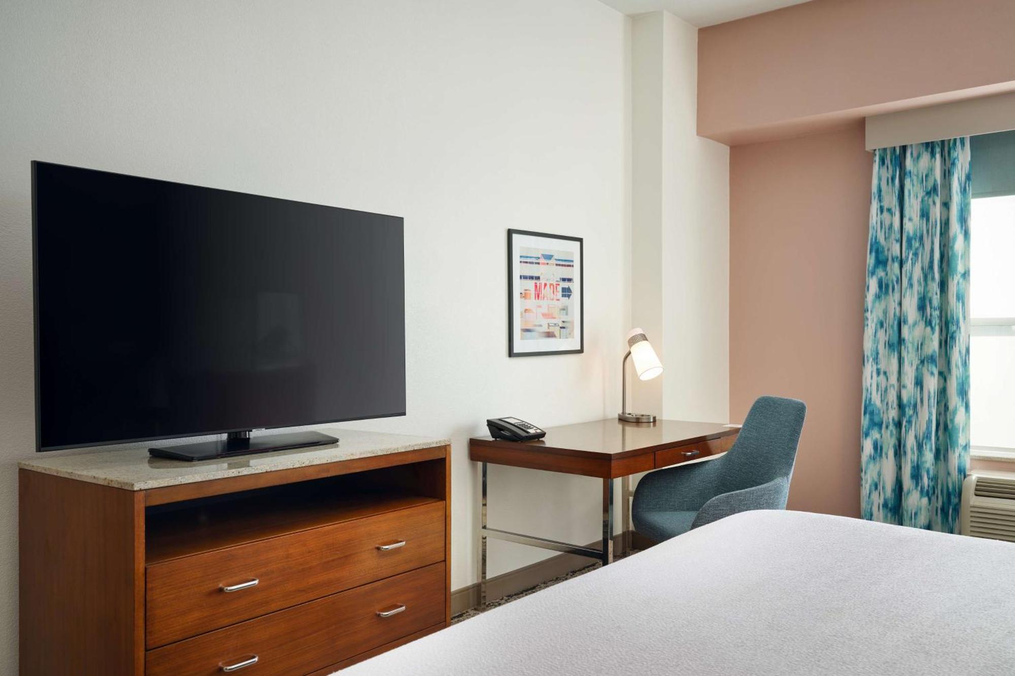 Hilton Garden Inn Atlanta Midtown Bagian luar foto