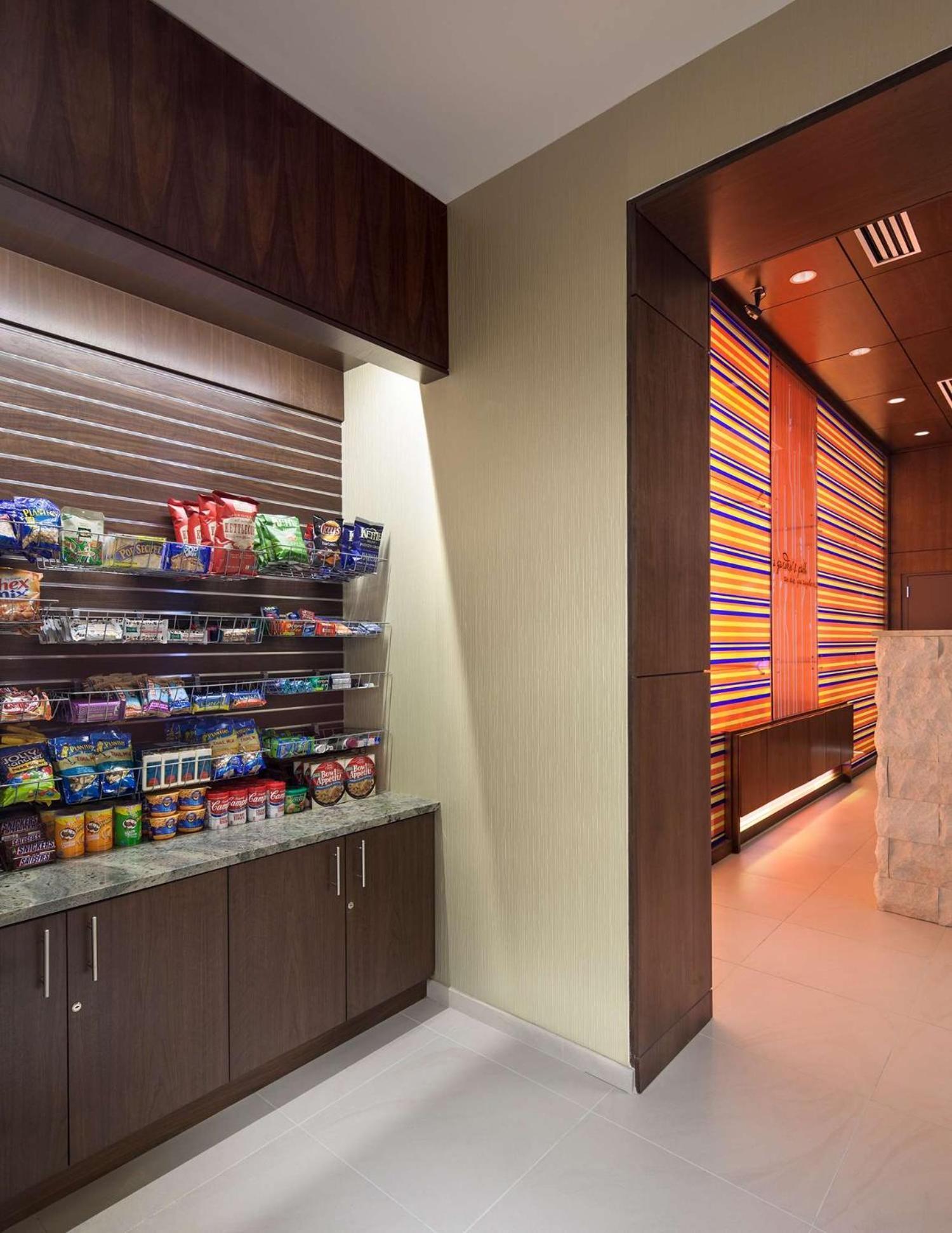 Hilton Garden Inn Atlanta Midtown Bagian luar foto